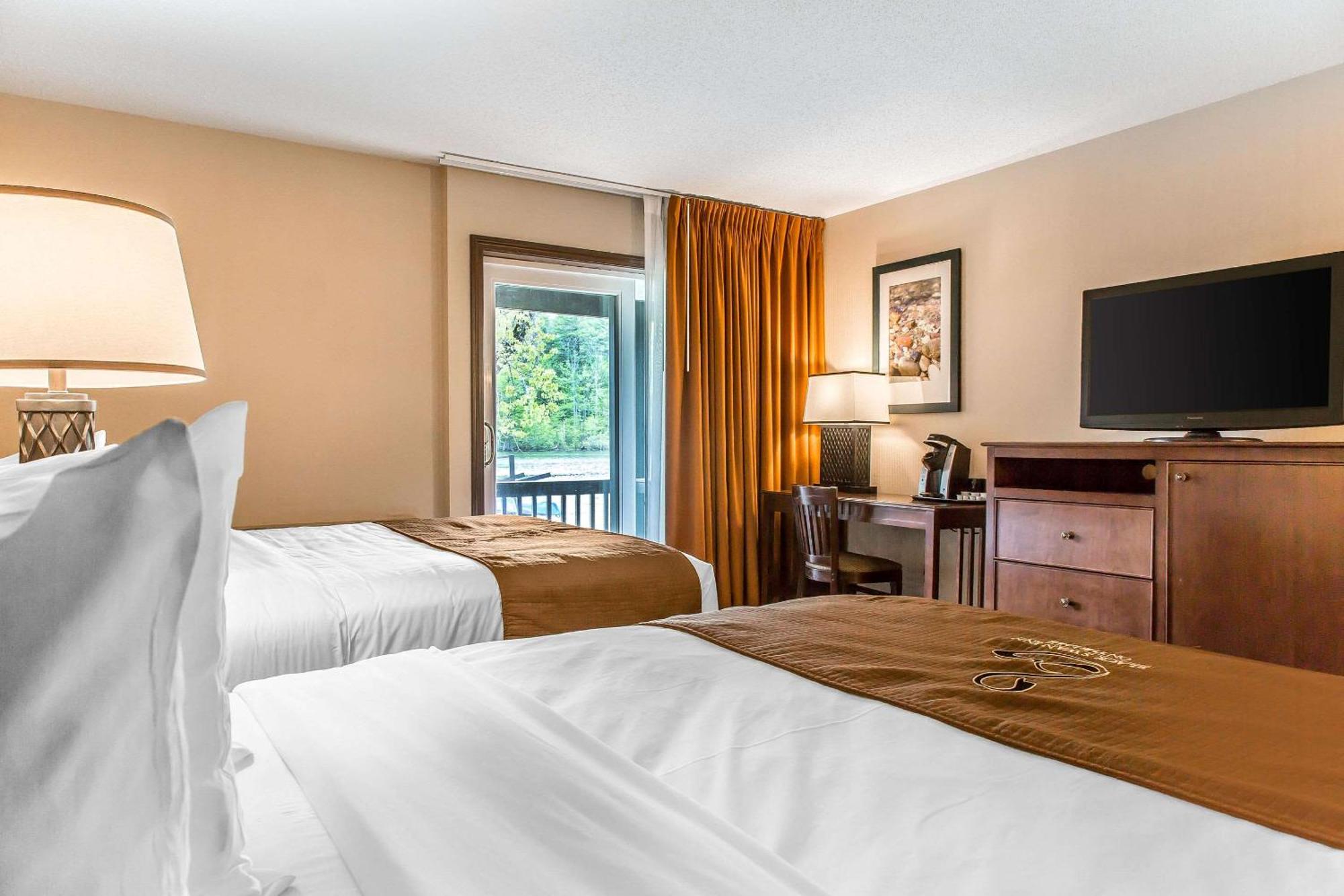 The Black Swan Lee - Lenox, Ascend Hotel Collection Εξωτερικό φωτογραφία