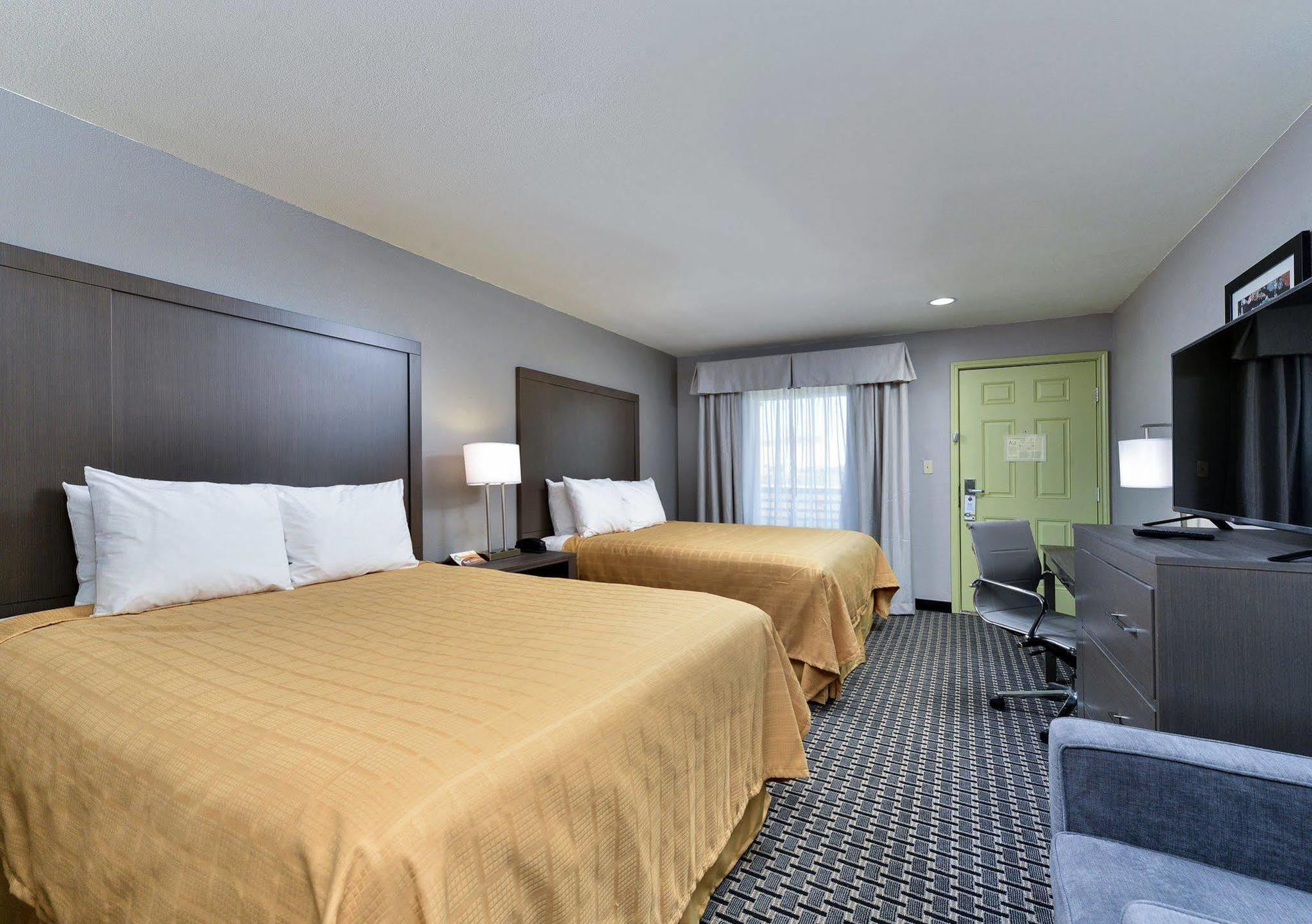 The Black Swan Lee - Lenox, Ascend Hotel Collection Εξωτερικό φωτογραφία